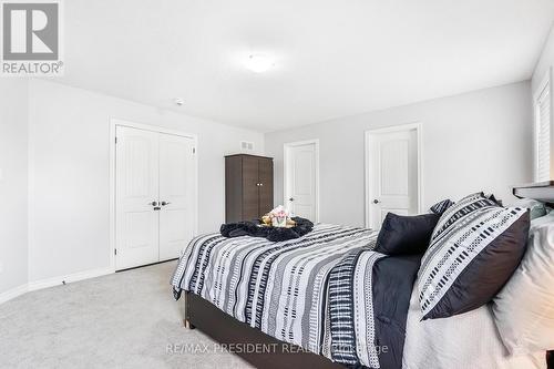 505 Sophia Crescent, London North, ON - Indoor Photo Showing Bedroom