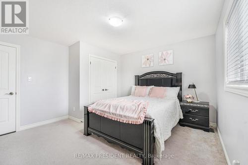 505 Sophia Crescent, London North, ON - Indoor Photo Showing Bedroom