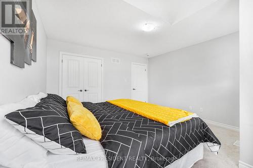 505 Sophia Crescent, London North, ON - Indoor Photo Showing Bedroom