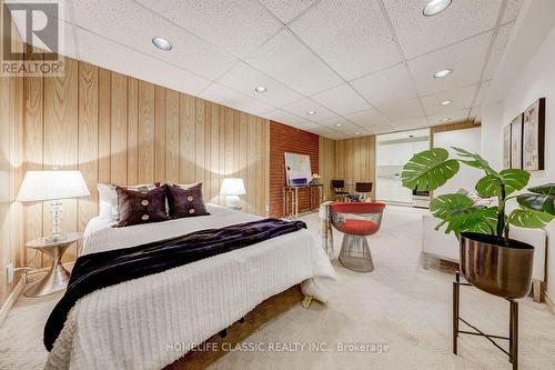 56 Gray Crescent, Richmond Hill, ON - Indoor Photo Showing Bedroom