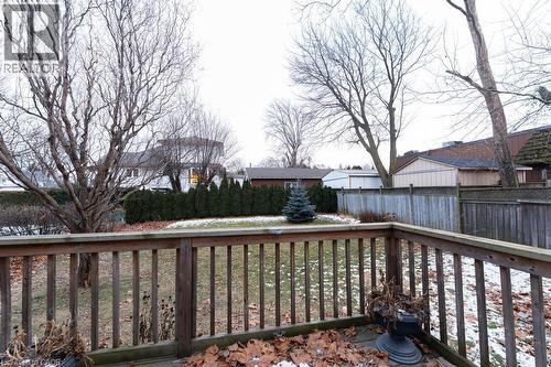 View of wooden deck - 501 Upper Wellington Street, Hamilton, ON - Outdoor