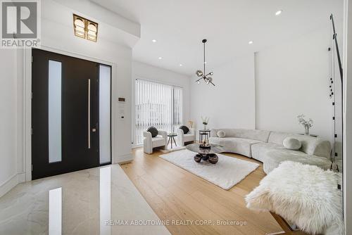 2556 Glengarry Road, Mississauga, ON - Indoor Photo Showing Other Room