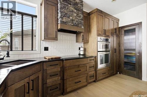 2722 Alfred Crescent, Regina, SK - Indoor Photo Showing Kitchen