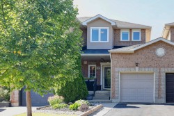 369 Rosegate Way  Oakville, ON L6H 6K1