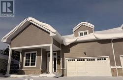 2 TURNBERRY COURT  Bracebridge (Monck (Bracebridge)), ON P1L 0N5