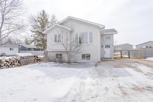 62 Ellice Avenue  Steinbach, MB R5G 2C1