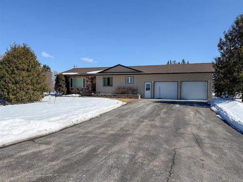 99021 14 Road E, Teulon, MB - Outdoor