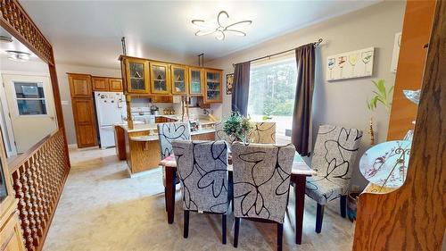 99021 14 Road E, Teulon, MB - Indoor Photo Showing Dining Room