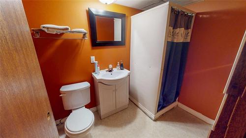 99021 14 Road E, Teulon, MB - Indoor Photo Showing Bathroom