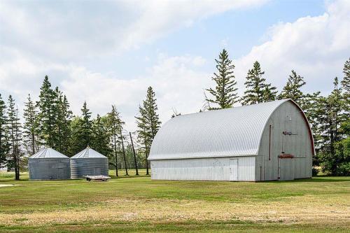 99021 14 Road E, Teulon, MB - Outdoor