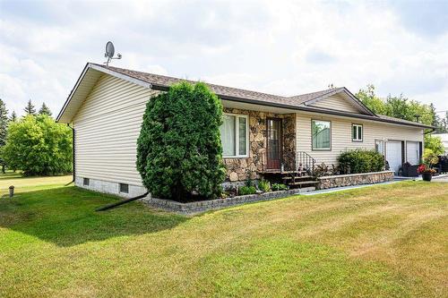 99021 14 Road E, Teulon, MB - Outdoor
