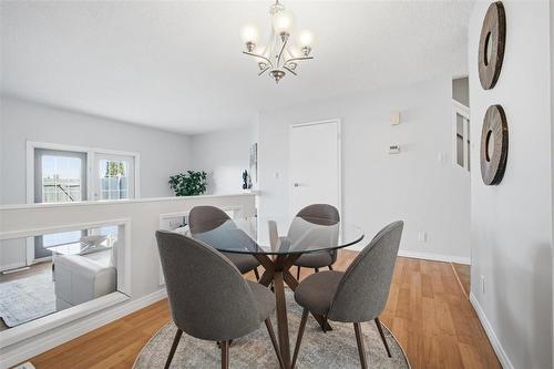 B 67 Apple Lane, Winnipeg, MB - Indoor Photo Showing Dining Room