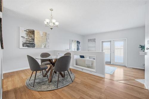 B 67 Apple Lane, Winnipeg, MB - Indoor Photo Showing Dining Room