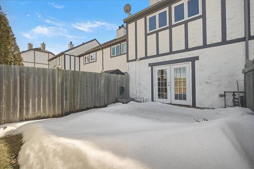 B 67 Apple Lane, Winnipeg, MB - Outdoor With Exterior