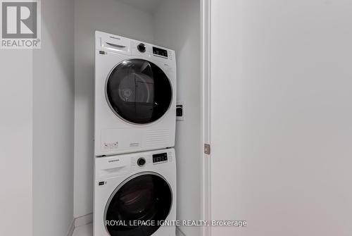 410 - 15 Richardson Street, Toronto, ON - Indoor Photo Showing Laundry Room