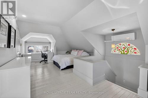 307 Fairmont Avenue, Ottawa, ON - Indoor Photo Showing Laundry Room