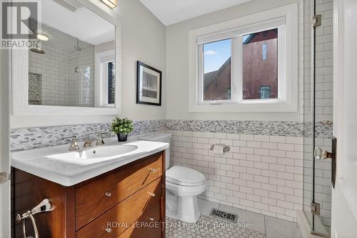 307 Fairmont Avenue, Ottawa, ON - Indoor Photo Showing Bathroom