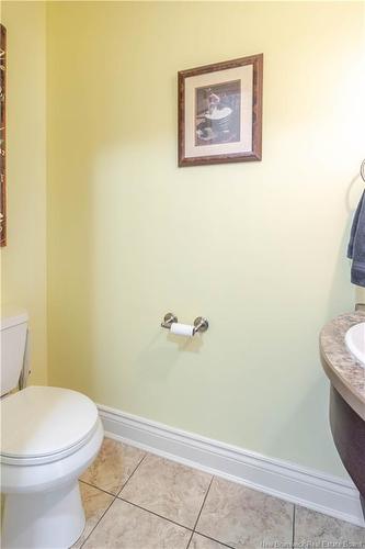 24 Savannah Crt, Fredericton, NB 