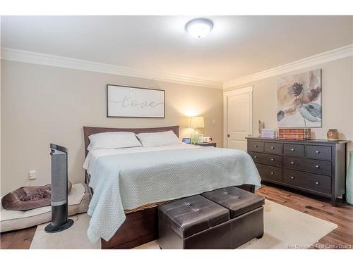 24 Savannah Crt, Fredericton, NB 