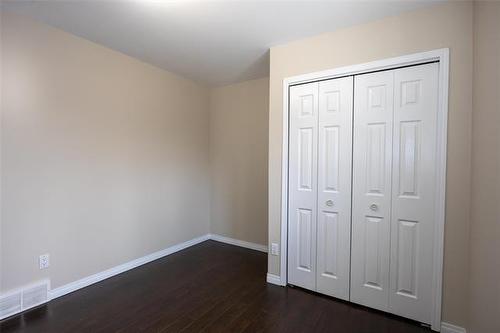 2 Deerfield Trl, Steinbach, MB 