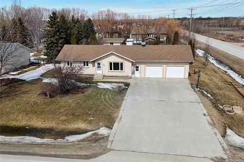 2 Deerfield Trl, Steinbach, MB 