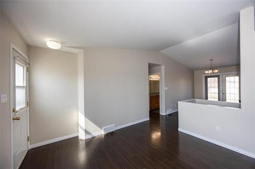 2 Deerfield Trl, Steinbach, MB 