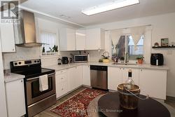 16 RIVER DRIVE East Gwillimbury, ON L9N 1A6