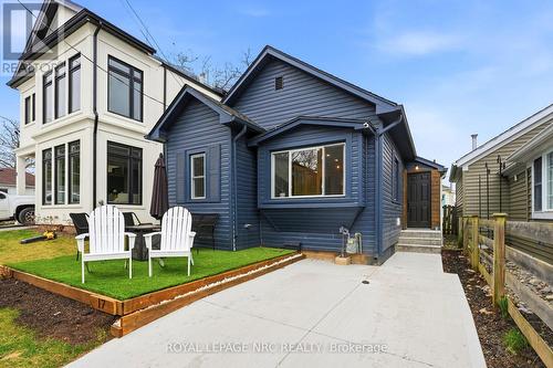 17 CONSIDINE AVENUE  St. Catharines (Port Dalhousie), ON L2N 5K1