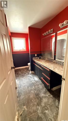 468 Petterson Drive, Estevan, SK - Indoor Photo Showing Other Room