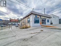 403 7th Avenue  Invermere, BC V0A 1K4