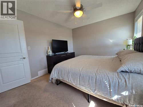 752 Mctaggart Drive, Weyburn, SK - Indoor Photo Showing Bedroom