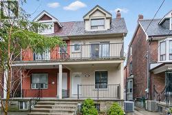 276 GRACE STREET  Toronto, ON M6G 3A6