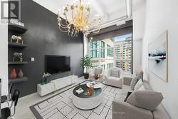 401 - 135 DALHOUSIE STREET Toronto, ON M5B 2S1