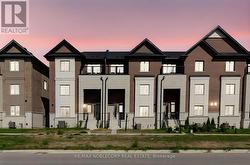 34 ALAN WILLIAMS TRAIL  Uxbridge, ON L9P 0R6