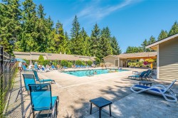 13-1135 Resort Dr  Parksville, BC V9P 2T6