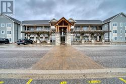 302 - 2 COVE COURT  Collingwood, ON L9Y 0Y6