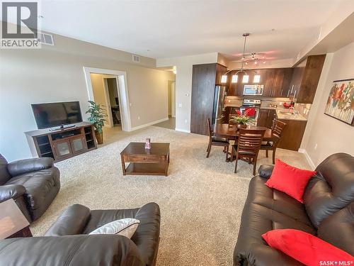 408 912 Otterloo Street, Indian Head, SK - Indoor Photo Showing Living Room
