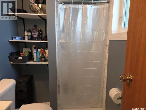 311 Wilkinson Crescent, Saskatoon, SK - Indoor Photo Showing Bathroom