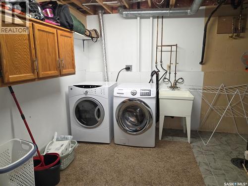 311 Wilkinson Crescent, Saskatoon, SK - Indoor Photo Showing Laundry Room