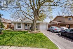 2145 SANDRINGHAM DRIVE  Burlington, ON L7P 1T8