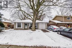 2145 SANDRINGHAM Drive Burlington, ON L7P 1T8