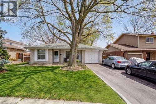 2145 SANDRINGHAM Drive  Burlington, ON L7P 1T8