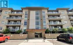 316 - 16 MARKLE CRESCENT  Hamilton, ON L9G 0H4