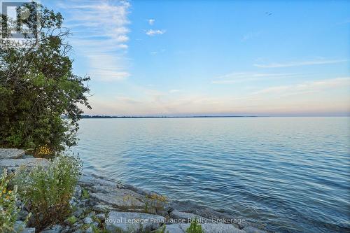 16 Twelve Trees Court, Prince Edward County (Wellington Ward), ON 