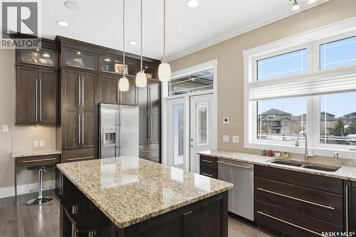511 Bennion Terrace, Saskatoon, SK - Indoor Photo Showing Kitchen With Double Sink With Upgraded Kitchen