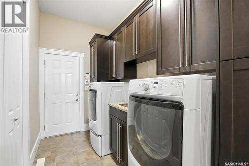 511 Bennion Terrace, Saskatoon, SK - Indoor Photo Showing Laundry Room