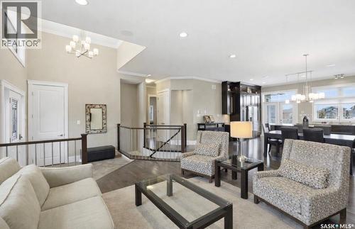 511 Bennion Terrace, Saskatoon, SK - Indoor Photo Showing Living Room