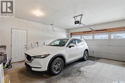 1019 Hunter Road, Saskatoon, SK - Indoor Photo Showing Garage