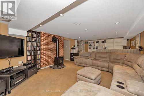 2691 Colman Street, Ottawa, ON - Indoor Photo Showing Living Room