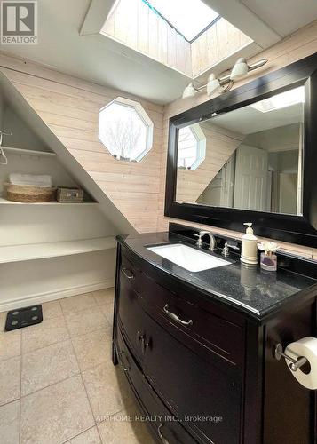 59 Muskoka Avenue, Oshawa, ON - Indoor Photo Showing Bathroom